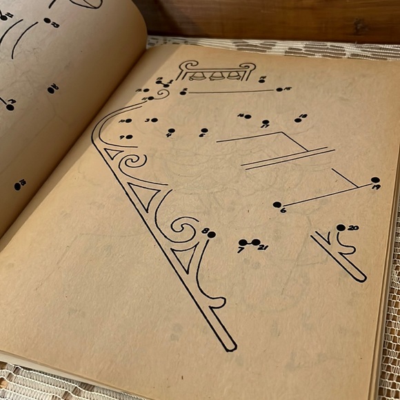 Golden Christmas Dot to Dot Book Bundle of 2 - Picture 3 of 11